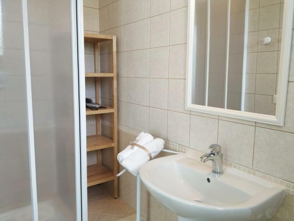 Villa Teresa - Sperlonga Holiday Rooms Bagian luar foto
